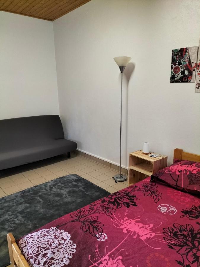 Studio Confortable Proche Des Sites Touristiques Issendolus Екстер'єр фото